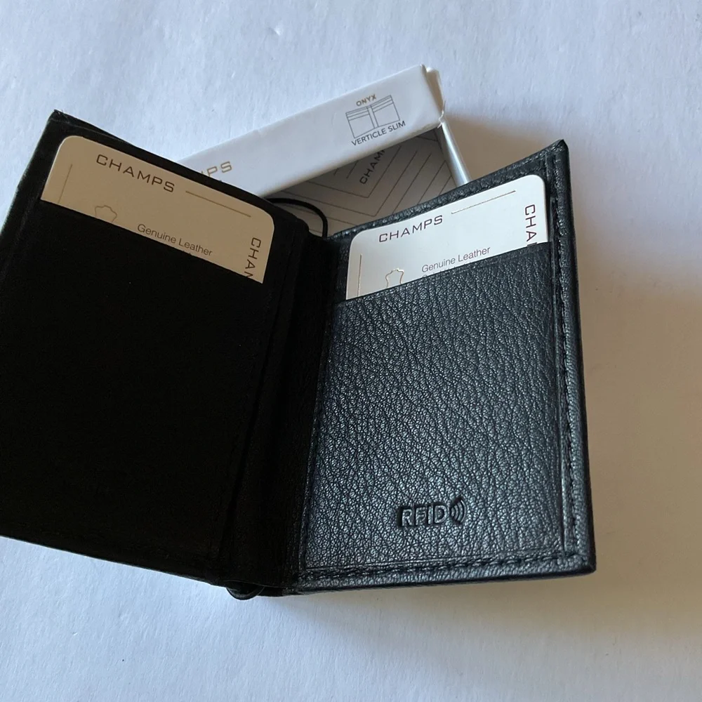 CHAMPS MENS VERTICAL SLIM BIFOLD WALLET BLACK ONYX RFID NWT